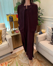 Load image into Gallery viewer, Arabesque - burgundy
